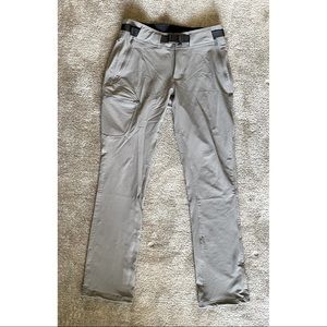 NWOT gray columbia hiking pants with belt